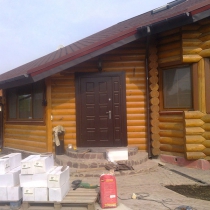 Дом из оцилиндрованного бревна