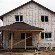 Пристройка, в проекте дома ее не было